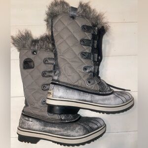 Sorel Joan of Arctic distressed boot